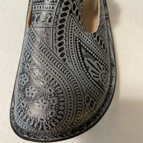 Alegria ALG 345 women’s gray leather embossed clogs - Picture 5 of 7